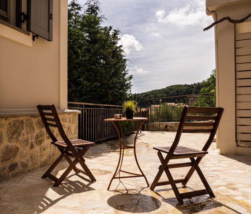 Karya Villas Kariá エクステリア 写真