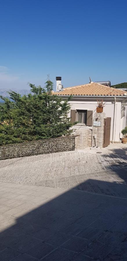 Karya Villas Kariá エクステリア 写真
